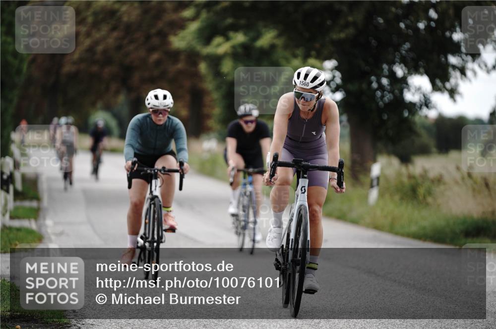 30.08.2026 - Elbe Triathlon Hamburg Michael Burmester http://msf.ph/oto/10076101 30.08.2026 11:14:37 Radfahren 1418, 1433, 1497, 1538, 1544, 1560 meine-sportfotos.de