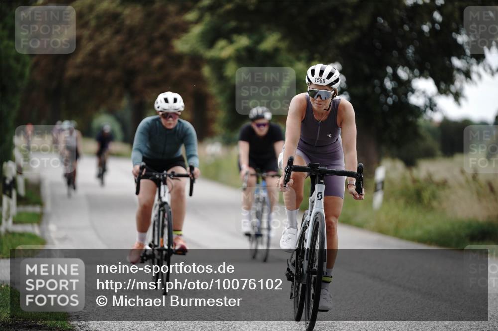 30.08.2026 - Elbe Triathlon Hamburg Michael Burmester http://msf.ph/oto/10076102 30.08.2026 11:14:37 Radfahren 1418, 1433, 1497, 1538, 1544, 1560 meine-sportfotos.de