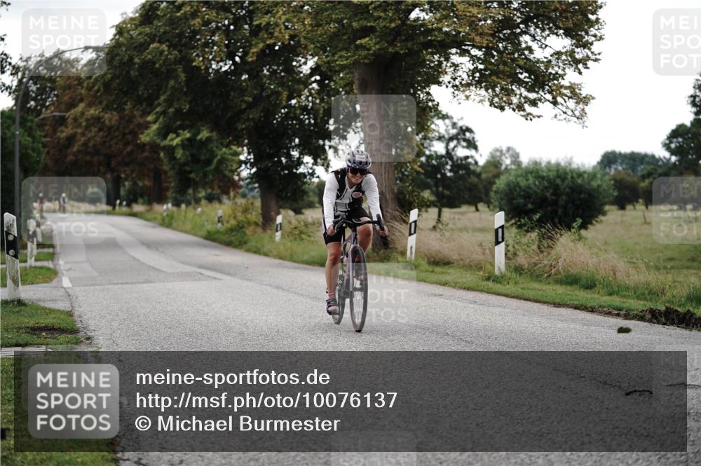30.08.2026 - Elbe Triathlon Hamburg Michael Burmester http://msf.ph/oto/10076137 30.08.2026 11:15:11 Radfahren 1500 meine-sportfotos.de