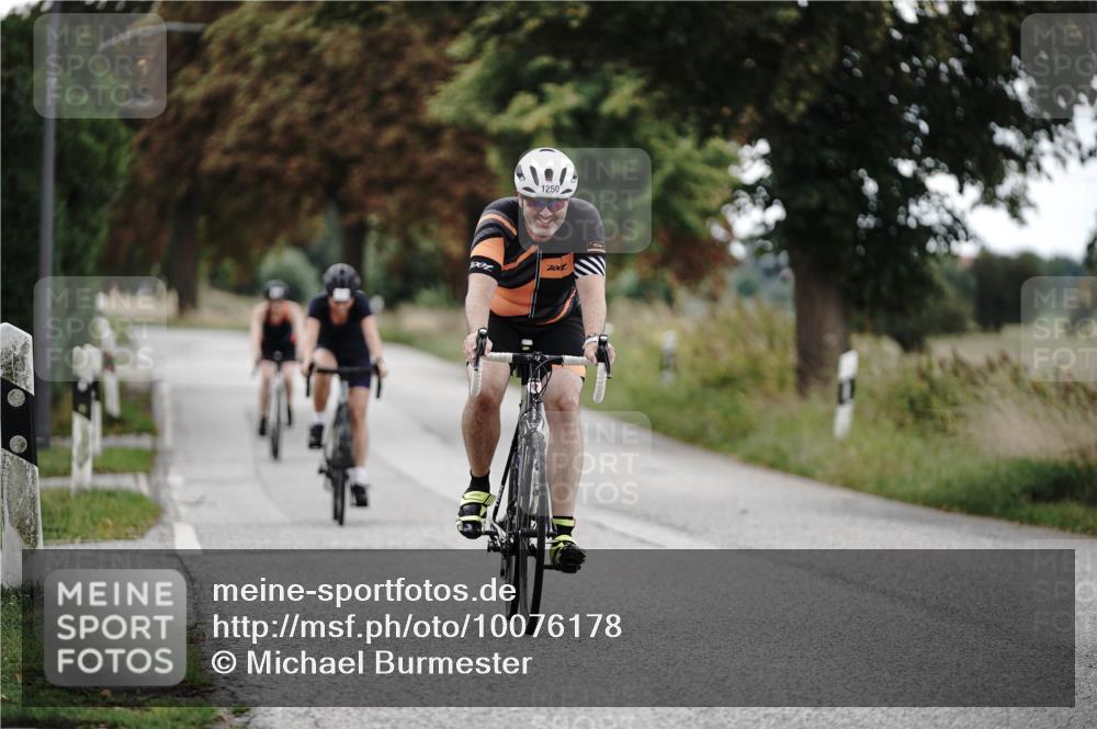 30.08.2026 - Elbe Triathlon Hamburg Michael Burmester http://msf.ph/oto/10076178 30.08.2026 11:15:56 Radfahren 1250, 1472, 1580 meine-sportfotos.de