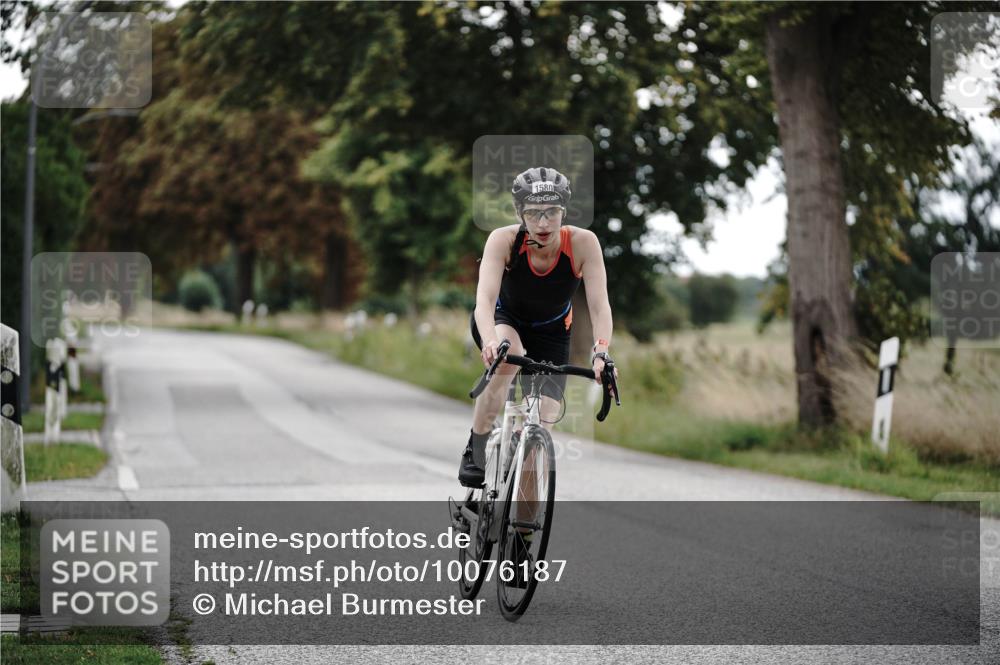30.08.2026 - Elbe Triathlon Hamburg Michael Burmester http://msf.ph/oto/10076187 30.08.2026 11:16:00 Radfahren 1250, 1472, 1580 meine-sportfotos.de