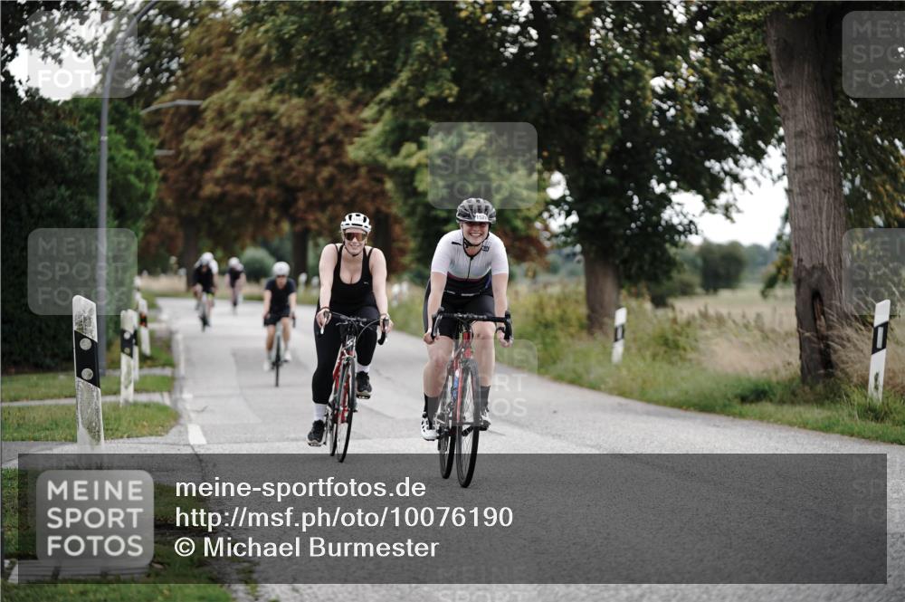 30.08.2026 - Elbe Triathlon Hamburg Michael Burmester http://msf.ph/oto/10076190 30.08.2026 11:16:15 Radfahren 835, 1281, 1475, 1490, 1522, 1547 meine-sportfotos.de