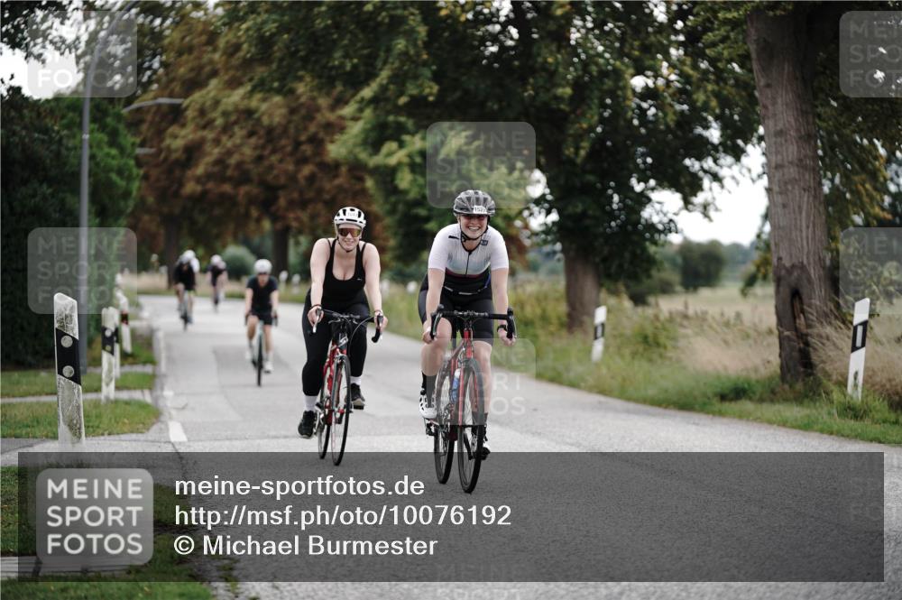 30.08.2026 - Elbe Triathlon Hamburg Michael Burmester http://msf.ph/oto/10076192 30.08.2026 11:16:15 Radfahren 835, 1281, 1475, 1490, 1522, 1547 meine-sportfotos.de