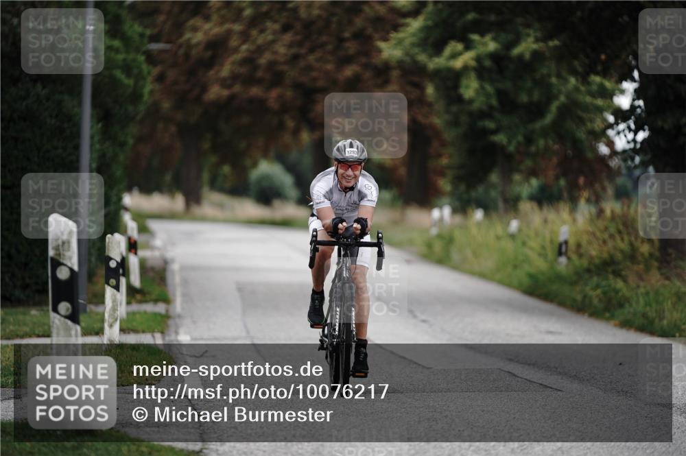 30.08.2026 - Elbe Triathlon Hamburg Michael Burmester http://msf.ph/oto/10076217 30.08.2026 11:16:45 Radfahren 1293 meine-sportfotos.de