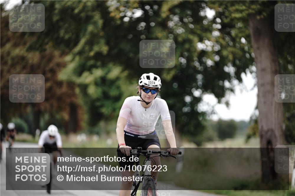 30.08.2026 - Elbe Triathlon Hamburg Michael Burmester http://msf.ph/oto/10076223 30.08.2026 11:17:10 Radfahren 888, 1421, 1574 meine-sportfotos.de