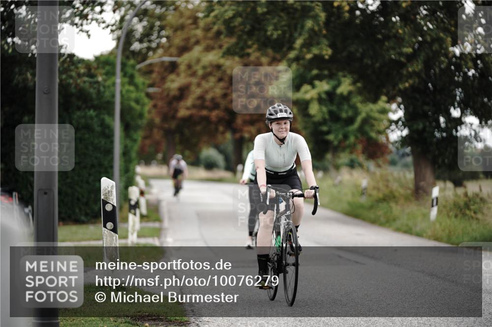 30.08.2026 - Elbe Triathlon Hamburg Michael Burmester http://msf.ph/oto/10076279 30.08.2026 11:17:55 Radfahren 1383, 1485, 1502, 1553, 1664 meine-sportfotos.de