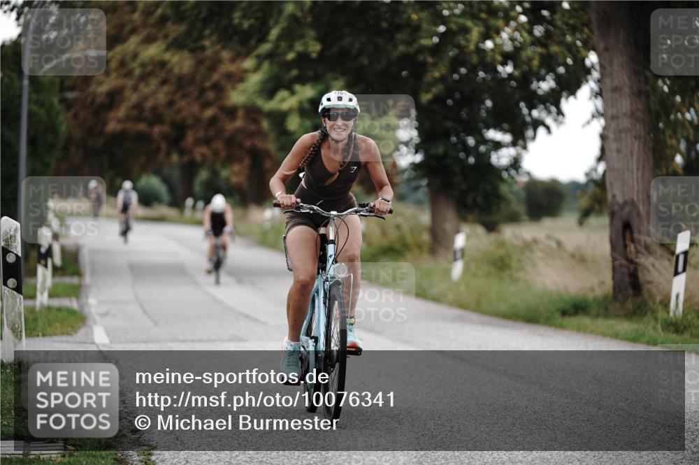 30.08.2026 - Elbe Triathlon Hamburg Michael Burmester http://msf.ph/oto/10076341 30.08.2026 11:19:16 Radfahren 1465, 1498 meine-sportfotos.de