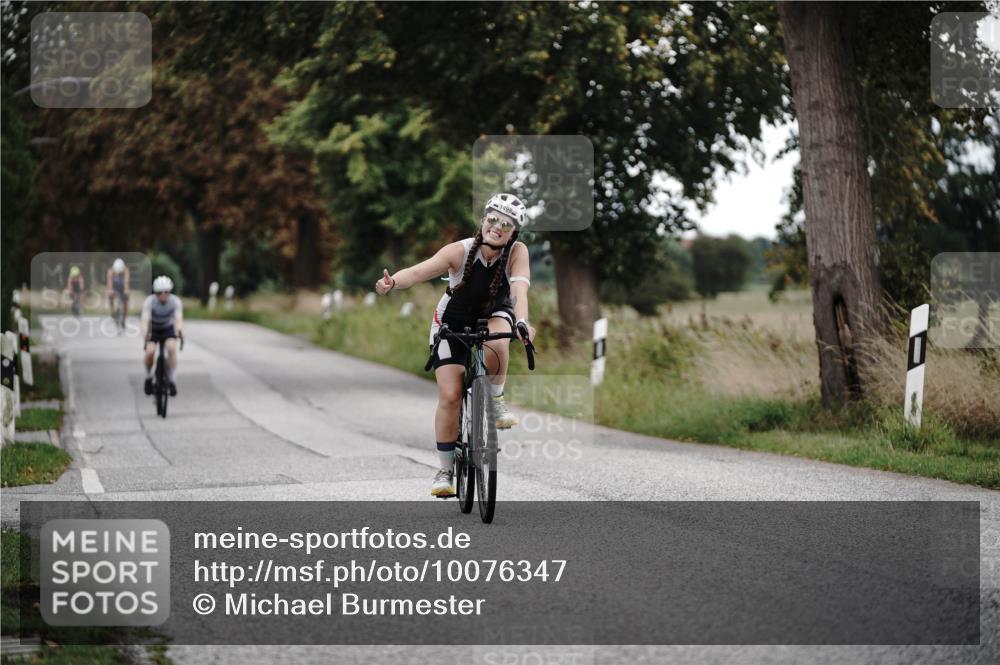30.08.2026 - Elbe Triathlon Hamburg Michael Burmester http://msf.ph/oto/10076347 30.08.2026 11:19:20 Radfahren 1465, 1498, 1521 meine-sportfotos.de