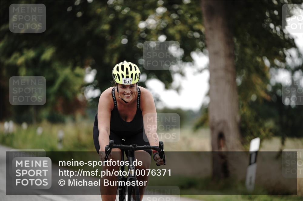 30.08.2026 - Elbe Triathlon Hamburg Michael Burmester http://msf.ph/oto/10076371 30.08.2026 11:19:35 Radfahren 1519, 1571, 1587 meine-sportfotos.de
