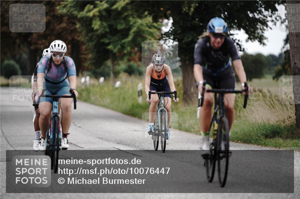 30.08.2026 - Elbe Triathlon Hamburg Michael Burmester http://msf.ph/oto/10076447 30.08.2026 11:20:44 Radfahren 1393, 1394, 1482, 1524, 1687 meine-sportfotos.de