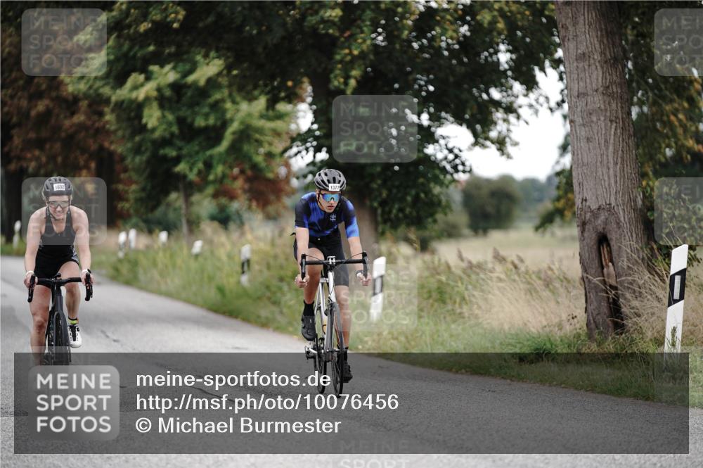 30.08.2026 - Elbe Triathlon Hamburg Michael Burmester http://msf.ph/oto/10076456 30.08.2026 11:20:56 Radfahren 1377, 1632 meine-sportfotos.de