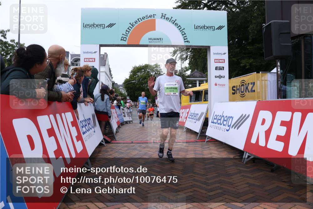 30.08.2026 - Blankeneser Heldenlauf Lena Gebhardt http://msf.ph/oto/10076475 30.08.2026 10:30:35 Ziel 5019, 5292, 5301, 5784 meine-sportfotos.de