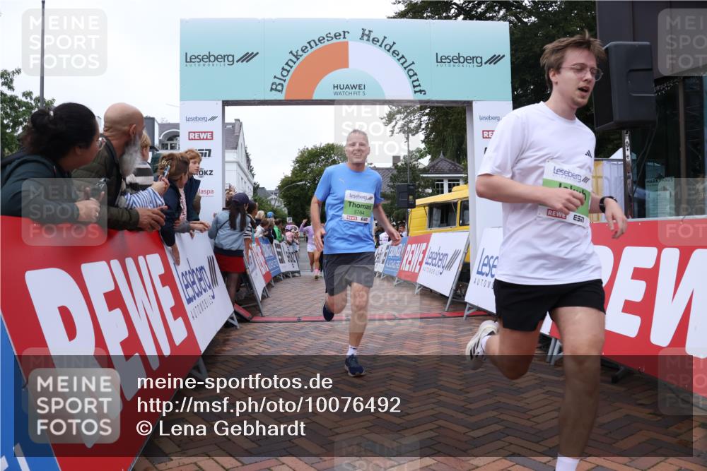 30.08.2026 - Blankeneser Heldenlauf Lena Gebhardt http://msf.ph/oto/10076492 30.08.2026 10:30:38 Ziel 5019, 5153, 5206, 5292, 5470, 5784 meine-sportfotos.de