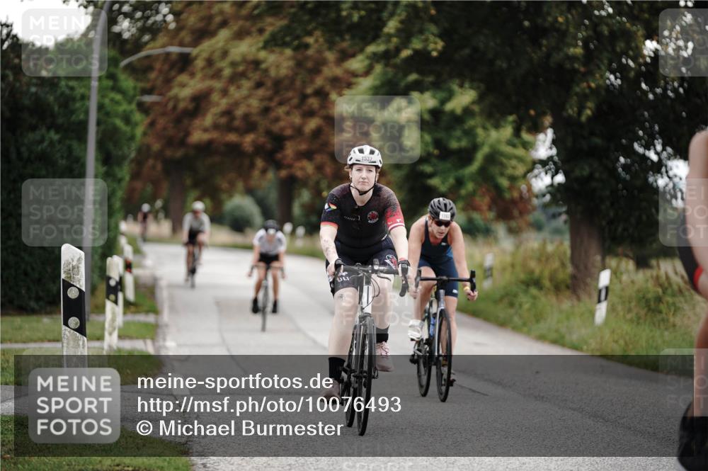 30.08.2026 - Elbe Triathlon Hamburg Michael Burmester http://msf.ph/oto/10076493 30.08.2026 11:21:22 Radfahren 1411, 1450, 1537, 1557, 1566, 1702 meine-sportfotos.de