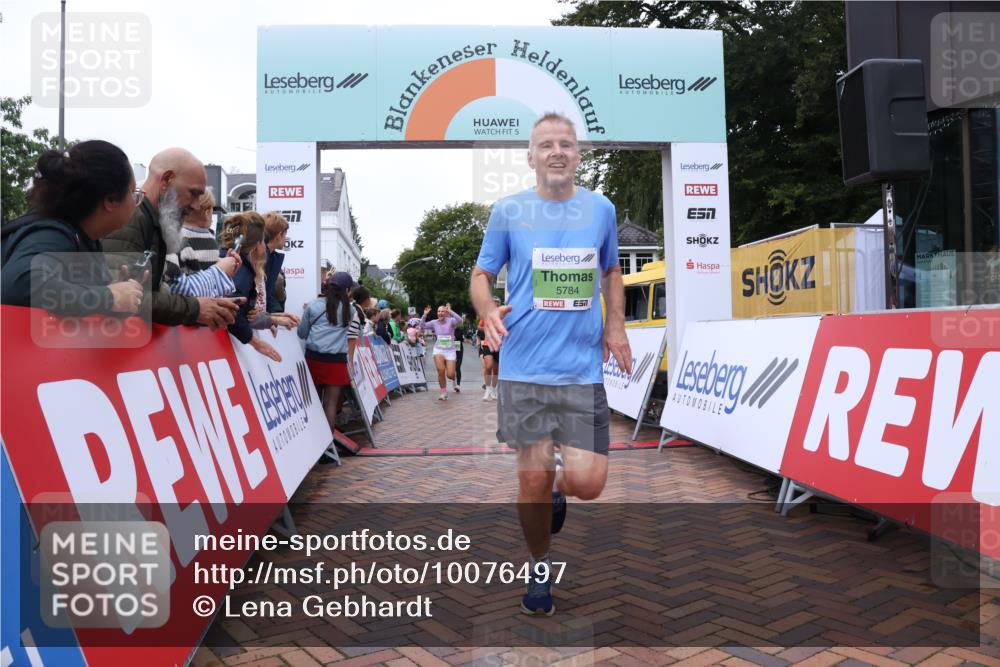 30.08.2026 - Blankeneser Heldenlauf Lena Gebhardt http://msf.ph/oto/10076497 30.08.2026 10:30:39 Ziel 5019, 5153, 5206, 5213, 5292, 5421, 5470, 5784 meine-sportfotos.de