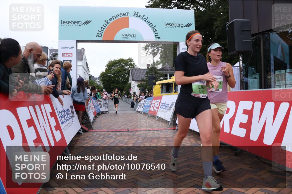30.08.2026 - Blankeneser Heldenlauf Lena Gebhardt http://msf.ph/oto/10076540 30.08.2026 10:30:44 Ziel 5153, 5206, 5213, 5292, 5421, 5470, 5733, 5784 meine-sportfotos.de
