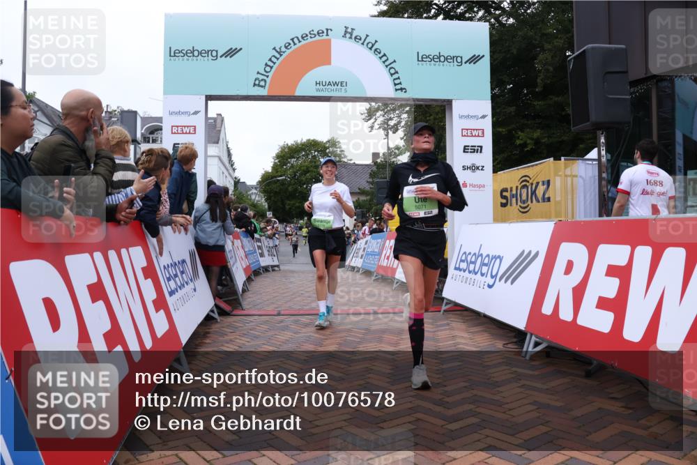 30.08.2026 - Blankeneser Heldenlauf Lena Gebhardt http://msf.ph/oto/10076578 30.08.2026 10:30:56 Ziel 5071, 5176 meine-sportfotos.de