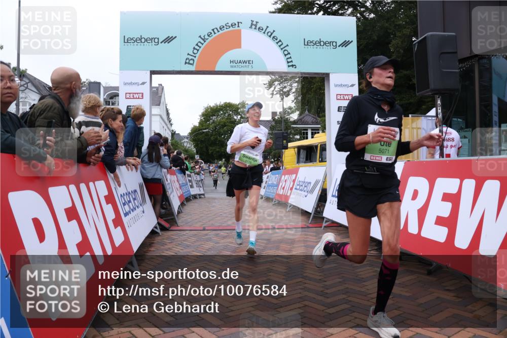 30.08.2026 - Blankeneser Heldenlauf Lena Gebhardt http://msf.ph/oto/10076584 30.08.2026 10:30:56 Ziel 5071, 5176 meine-sportfotos.de