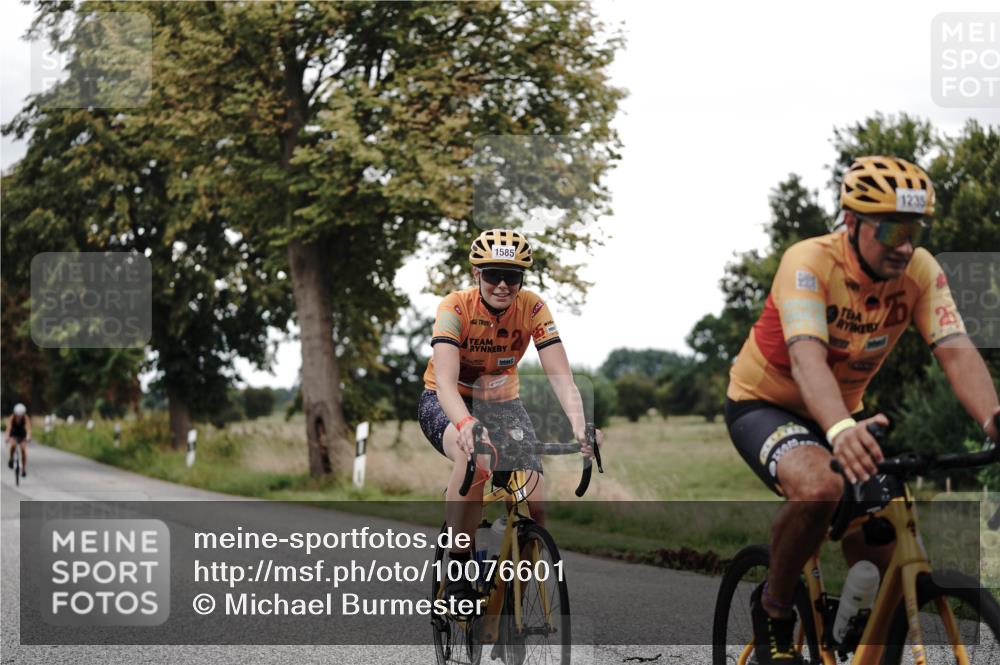 30.08.2026 - Elbe Triathlon Hamburg Michael Burmester http://msf.ph/oto/10076601 30.08.2026 11:22:49 Radfahren 1424, 1585, 1593 meine-sportfotos.de