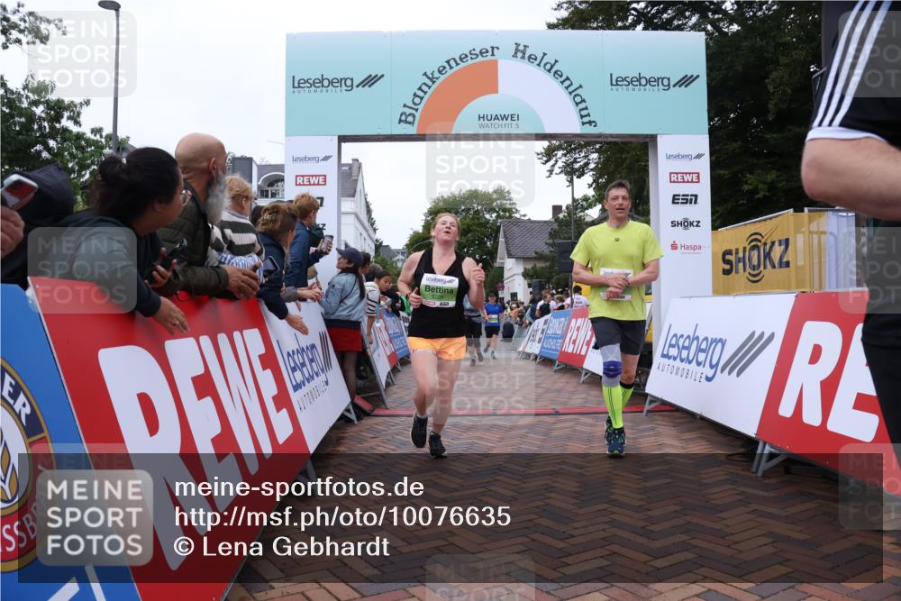 30.08.2026 - Blankeneser Heldenlauf Lena Gebhardt http://msf.ph/oto/10076635 30.08.2026 10:31:11 Ziel 5035, 5226, 5460, 5507, 5677 meine-sportfotos.de