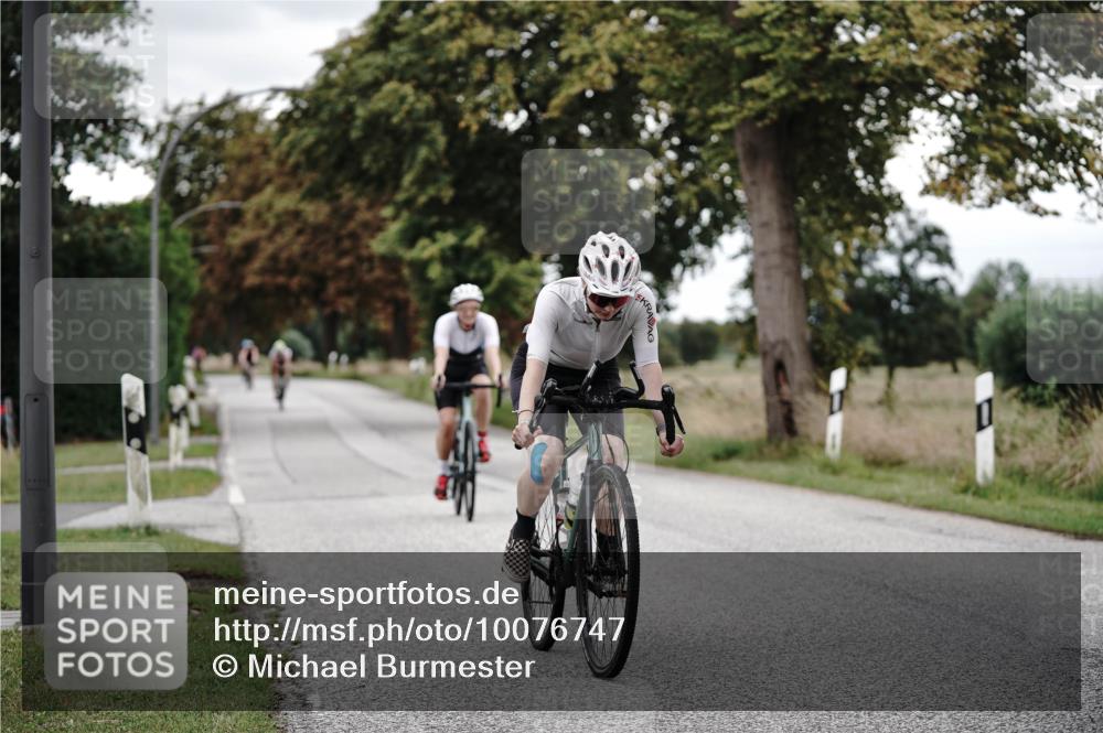30.08.2026 - Elbe Triathlon Hamburg Michael Burmester http://msf.ph/oto/10076747 30.08.2026 11:25:53 Radfahren 1355, 1396, 1601, 1602, 1675 meine-sportfotos.de