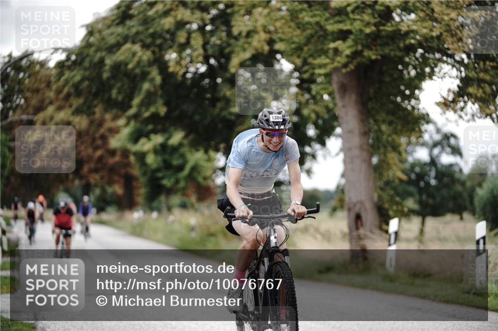 30.08.2026 - Elbe Triathlon Hamburg Michael Burmester http://msf.ph/oto/10076767 30.08.2026 11:26:24 Radfahren 1365, 1386, 1397, 1414, 1460, 1697 meine-sportfotos.de