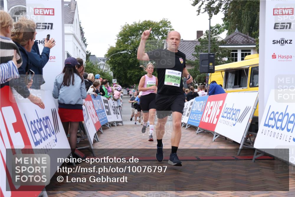 30.08.2026 - Blankeneser Heldenlauf Lena Gebhardt http://msf.ph/oto/10076797 30.08.2026 10:31:41 Ziel 5108, 5157, 5182, 5267, 5346, 5552, 5715 meine-sportfotos.de