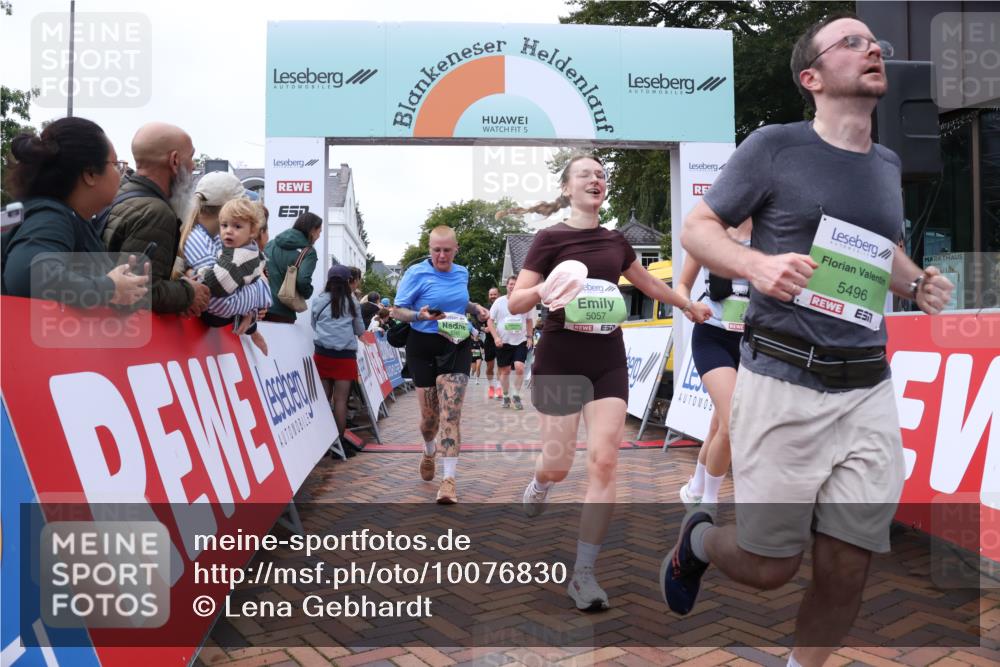 30.08.2026 - Blankeneser Heldenlauf Lena Gebhardt http://msf.ph/oto/10076830 30.08.2026 10:31:47 Ziel 5057, 5108, 5141, 5157, 5170, 5171, 5496, 5552, 5885, 5892 meine-sportfotos.de