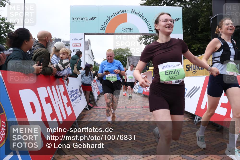 30.08.2026 - Blankeneser Heldenlauf Lena Gebhardt http://msf.ph/oto/10076831 30.08.2026 10:31:47 Ziel 5057, 5108, 5141, 5157, 5170, 5171, 5496, 5552, 5885, 5892 meine-sportfotos.de
