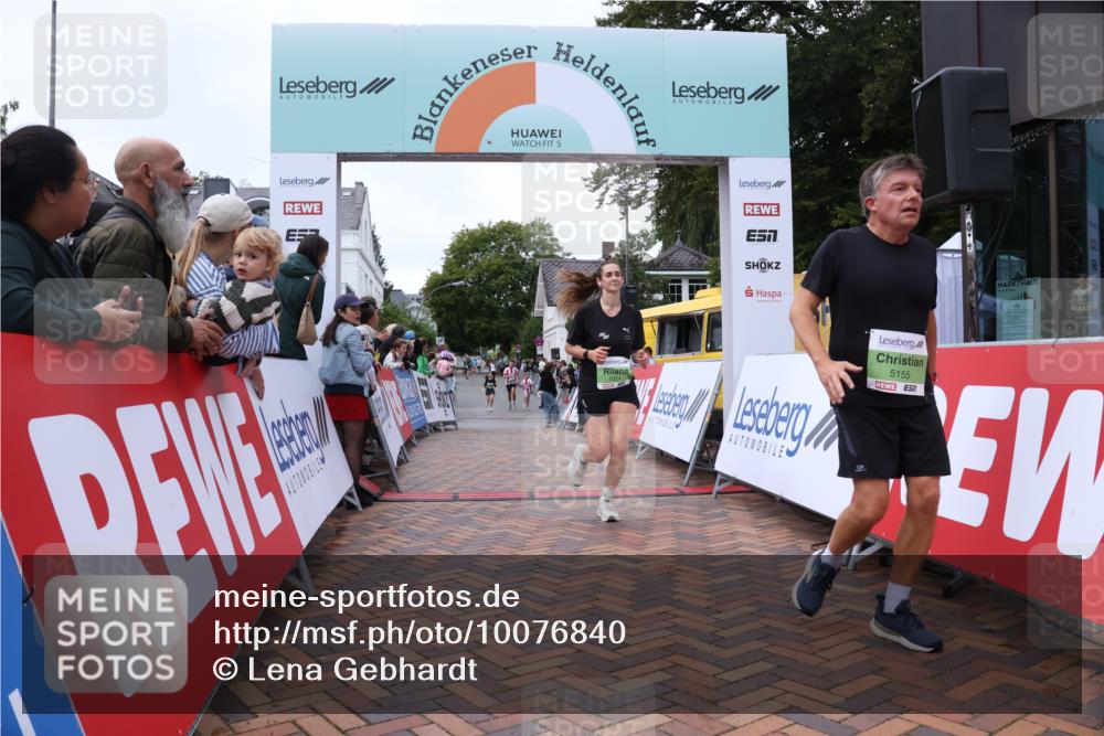 30.08.2026 - Blankeneser Heldenlauf Lena Gebhardt http://msf.ph/oto/10076840 30.08.2026 10:31:53 Ziel 5057, 5141, 5155, 5170, 5171, 5354, 5496, 5885, 5892 meine-sportfotos.de