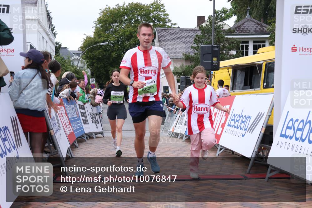 30.08.2026 - Blankeneser Heldenlauf Lena Gebhardt http://msf.ph/oto/10076847 30.08.2026 10:32:01 Ziel 5175, 5354, 5652 meine-sportfotos.de