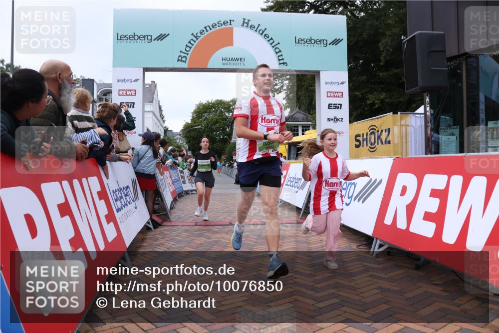 30.08.2026 - Blankeneser Heldenlauf Lena Gebhardt http://msf.ph/oto/10076850 30.08.2026 10:32:02 Ziel 5175, 5652 meine-sportfotos.de