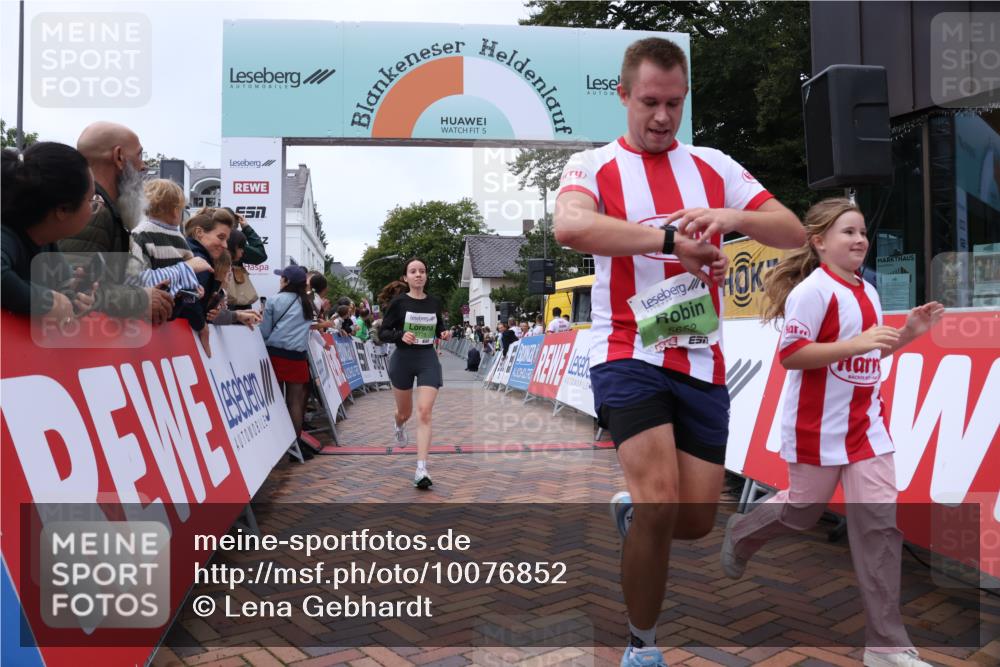 30.08.2026 - Blankeneser Heldenlauf Lena Gebhardt http://msf.ph/oto/10076852 30.08.2026 10:32:02 Ziel 5175, 5652 meine-sportfotos.de
