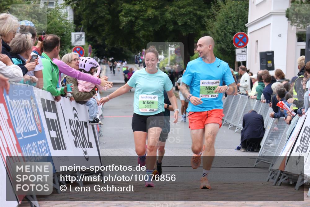 30.08.2026 - Blankeneser Heldenlauf Lena Gebhardt http://msf.ph/oto/10076856 30.08.2026 10:32:10 Ziel 5025, 5175, 5609 meine-sportfotos.de