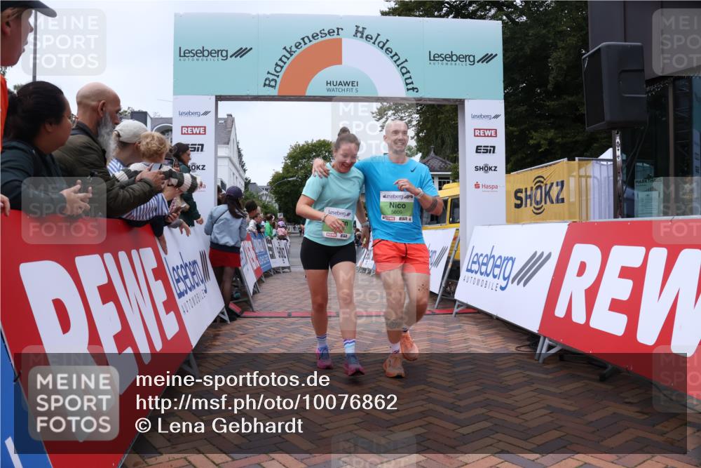 30.08.2026 - Blankeneser Heldenlauf Lena Gebhardt http://msf.ph/oto/10076862 30.08.2026 10:32:14 Ziel 5025, 5089, 5609 meine-sportfotos.de