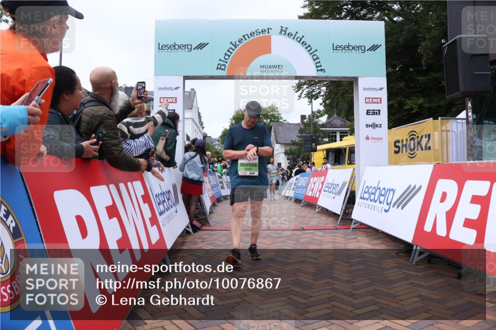 30.08.2026 - Blankeneser Heldenlauf Lena Gebhardt http://msf.ph/oto/10076867 30.08.2026 10:32:19 Ziel 5025, 5073, 5089, 5138, 5557, 5609 meine-sportfotos.de