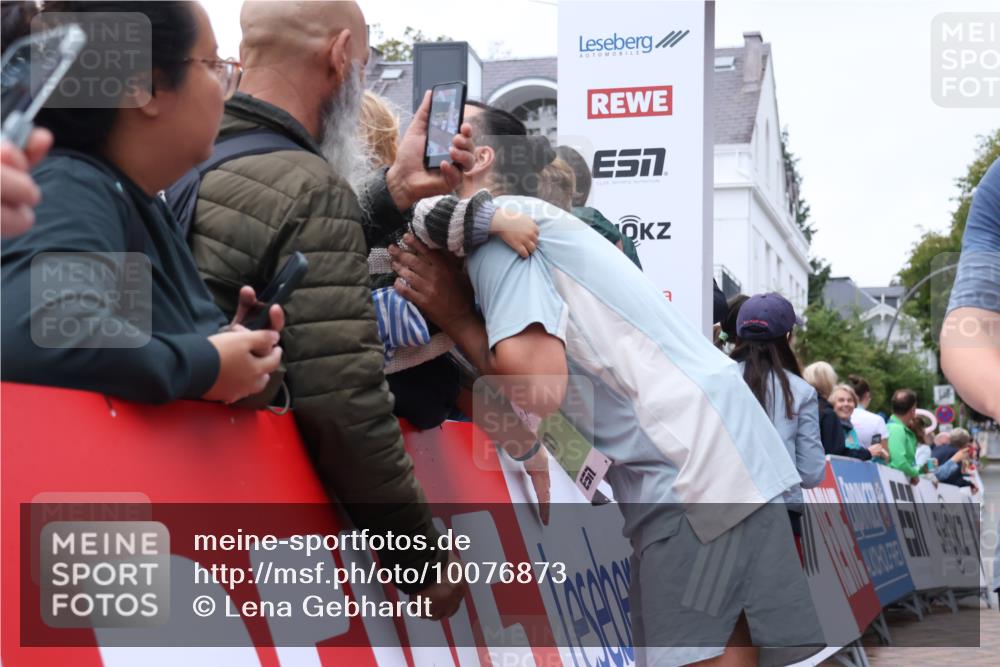 30.08.2026 - Blankeneser Heldenlauf Lena Gebhardt http://msf.ph/oto/10076873 30.08.2026 10:32:24 Ziel 5073, 5089, 5138, 5293, 5557 meine-sportfotos.de