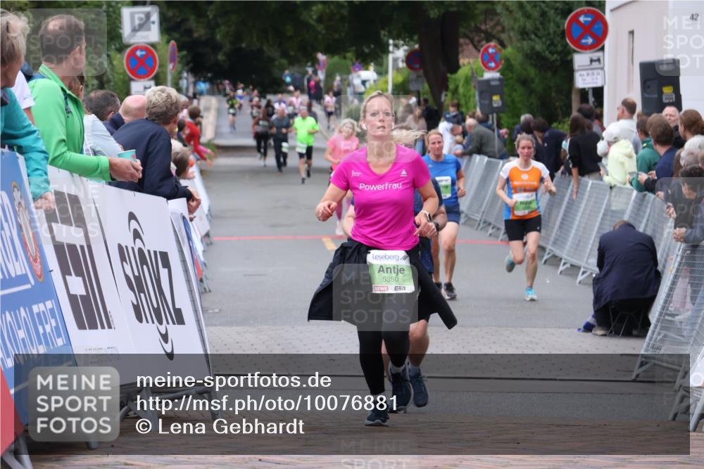 30.08.2026 - Blankeneser Heldenlauf Lena Gebhardt http://msf.ph/oto/10076881 30.08.2026 10:32:38 Ziel 5350 meine-sportfotos.de