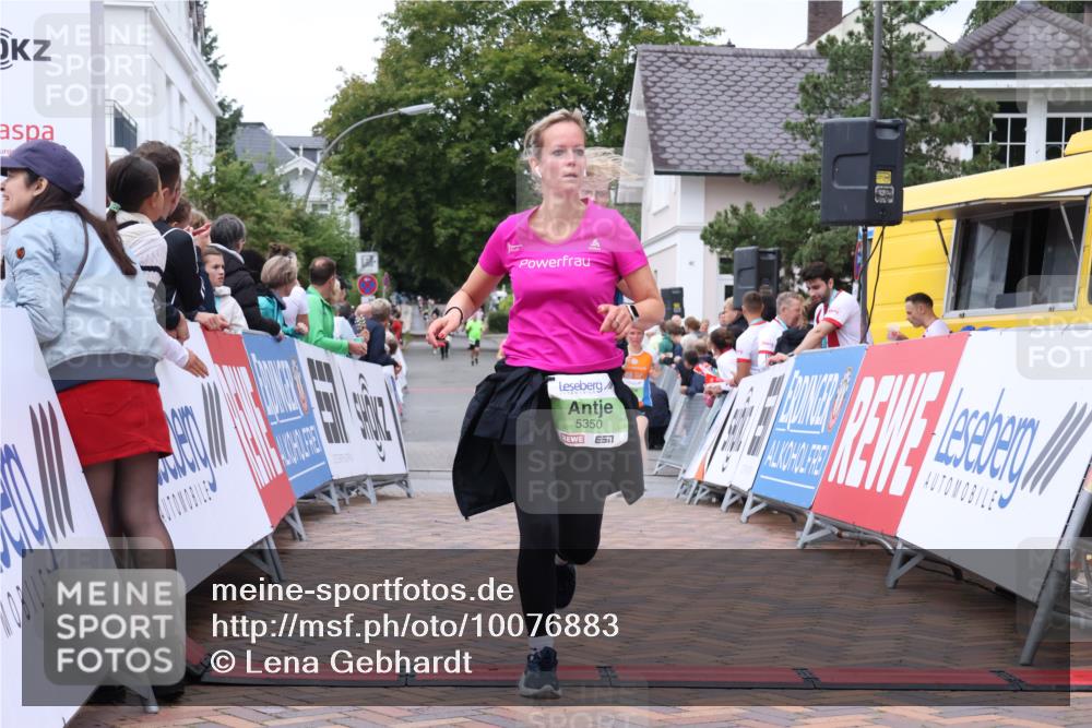 30.08.2026 - Blankeneser Heldenlauf Lena Gebhardt http://msf.ph/oto/10076883 30.08.2026 10:32:42 Ziel 5212, 5350, 5530, 5717 meine-sportfotos.de