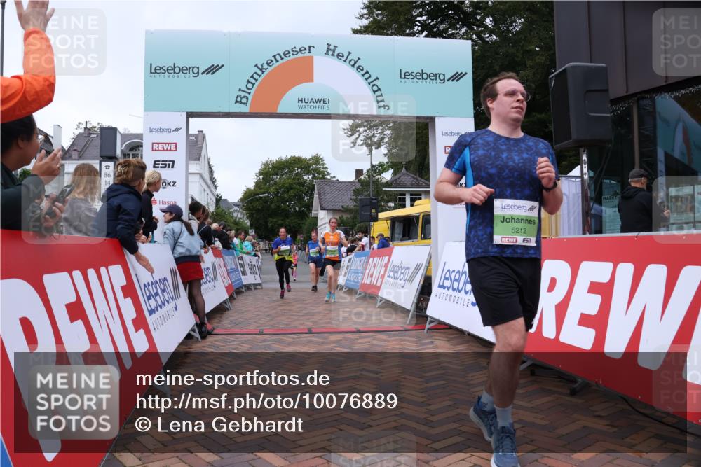 30.08.2026 - Blankeneser Heldenlauf Lena Gebhardt http://msf.ph/oto/10076889 30.08.2026 10:32:44 Ziel 5003, 5212, 5350, 5530, 5717 meine-sportfotos.de