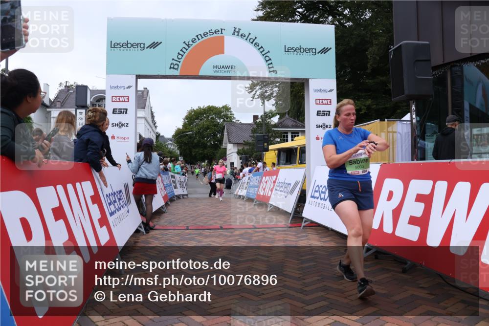 30.08.2026 - Blankeneser Heldenlauf Lena Gebhardt http://msf.ph/oto/10076896 30.08.2026 10:32:49 Ziel 5003, 5212, 5530, 5692, 5717 meine-sportfotos.de