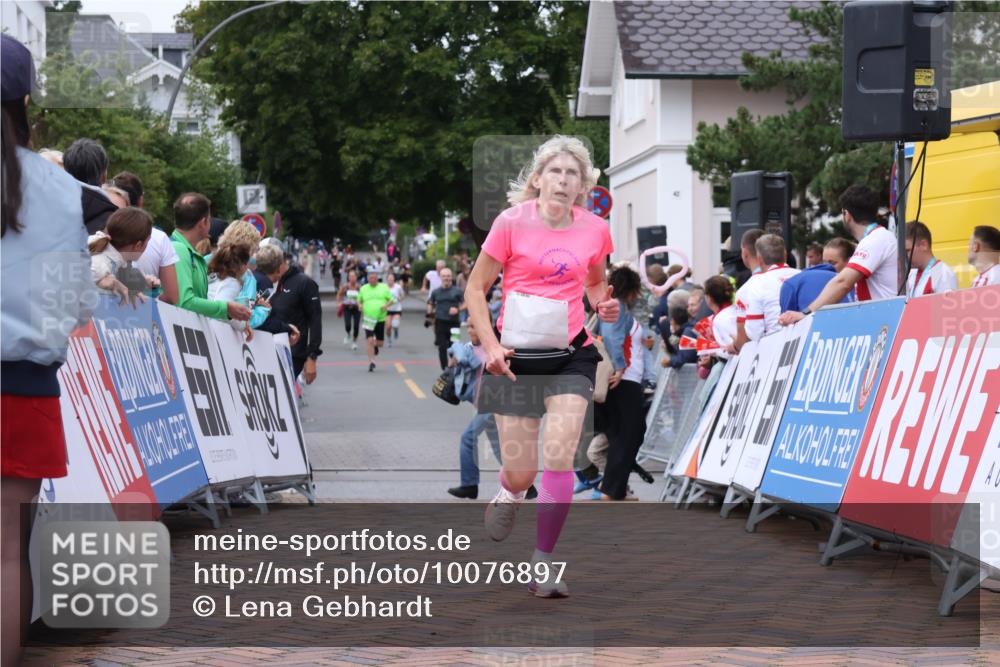 30.08.2026 - Blankeneser Heldenlauf Lena Gebhardt http://msf.ph/oto/10076897 30.08.2026 10:32:50 Ziel 5003, 5212, 5530, 5692, 5717 meine-sportfotos.de