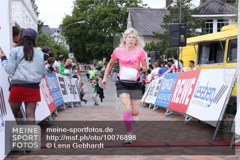 30.08.2026 - Blankeneser Heldenlauf Lena Gebhardt http://msf.ph/oto/10076898 30.08.2026 10:32:51 Ziel 5003, 5212, 5530, 5692, 5717 meine-sportfotos.de