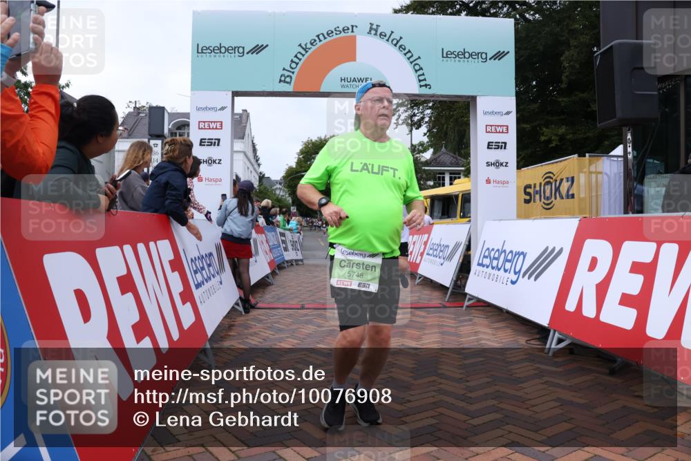 30.08.2026 - Blankeneser Heldenlauf Lena Gebhardt http://msf.ph/oto/10076908 30.08.2026 10:33:04 Ziel 5046, 5113, 5500, 5573, 5748 meine-sportfotos.de