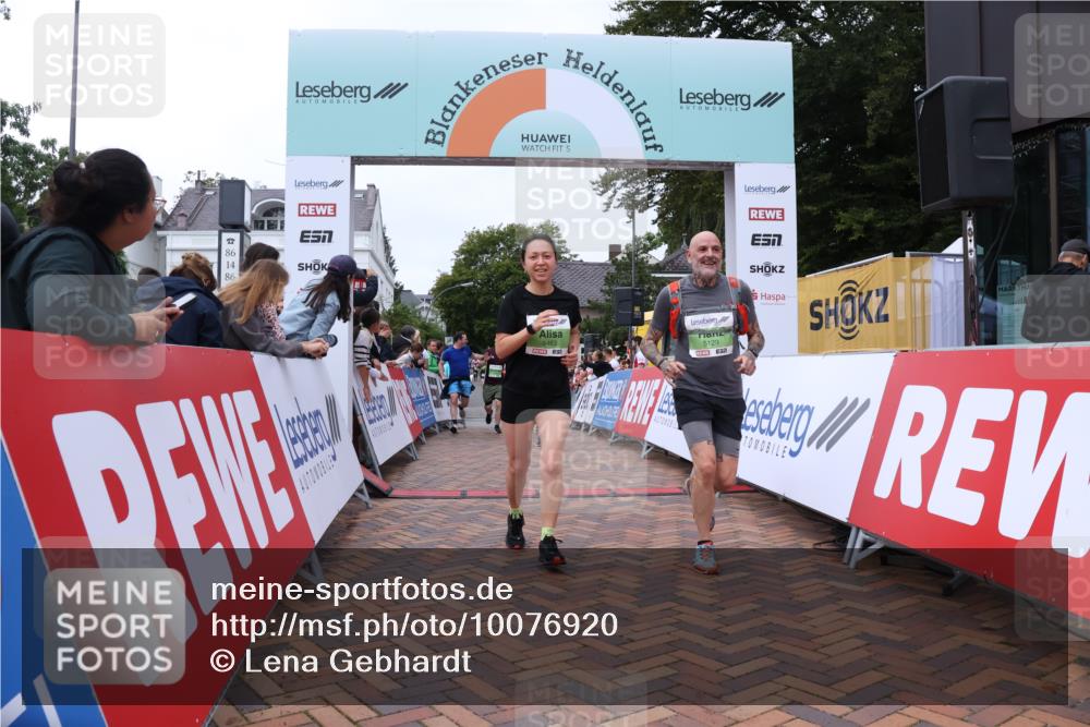 30.08.2026 - Blankeneser Heldenlauf Lena Gebhardt http://msf.ph/oto/10076920 30.08.2026 10:33:29 Ziel 5044, 5129, 5249, 5463, 5666, 5683, 5684 meine-sportfotos.de