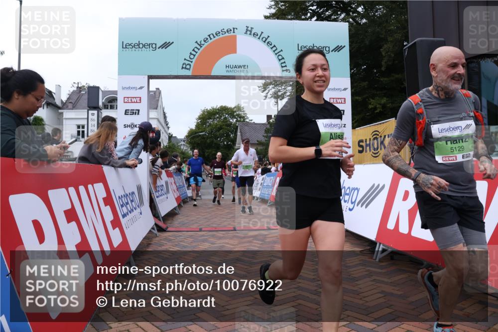 30.08.2026 - Blankeneser Heldenlauf Lena Gebhardt http://msf.ph/oto/10076922 30.08.2026 10:33:30 Ziel 5044, 5129, 5133, 5249, 5463, 5666, 5683, 5684 meine-sportfotos.de