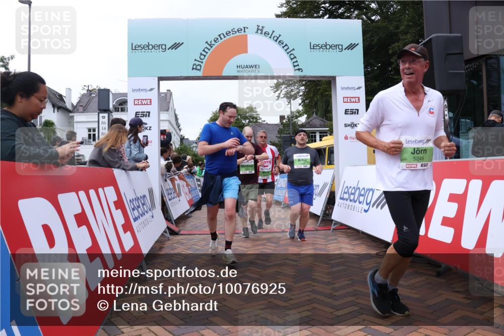 30.08.2026 - Blankeneser Heldenlauf Lena Gebhardt http://msf.ph/oto/10076925 30.08.2026 10:33:32 Ziel 5044, 5129, 5133, 5249, 5463, 5666, 5683, 5684 meine-sportfotos.de