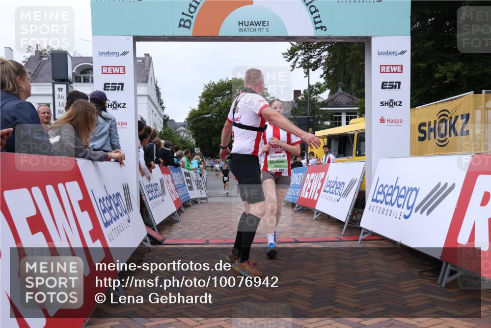 30.08.2026 - Blankeneser Heldenlauf Lena Gebhardt http://msf.ph/oto/10076942 30.08.2026 10:33:48 Ziel 5134, 5664, 5665, 5825, 5826 meine-sportfotos.de