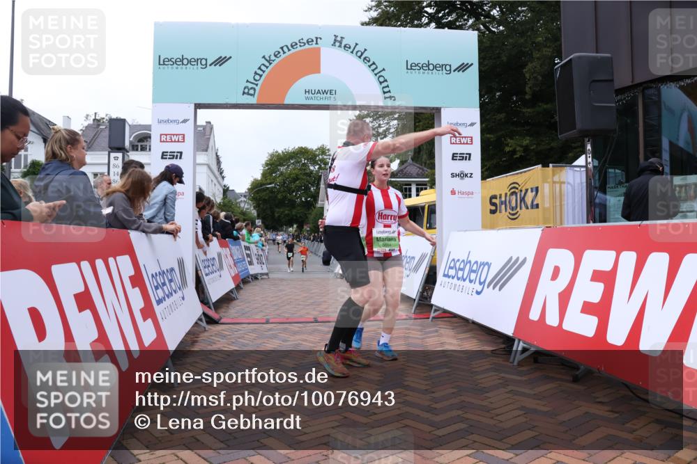 30.08.2026 - Blankeneser Heldenlauf Lena Gebhardt http://msf.ph/oto/10076943 30.08.2026 10:33:49 Ziel 5134, 5664, 5665, 5825, 5826 meine-sportfotos.de