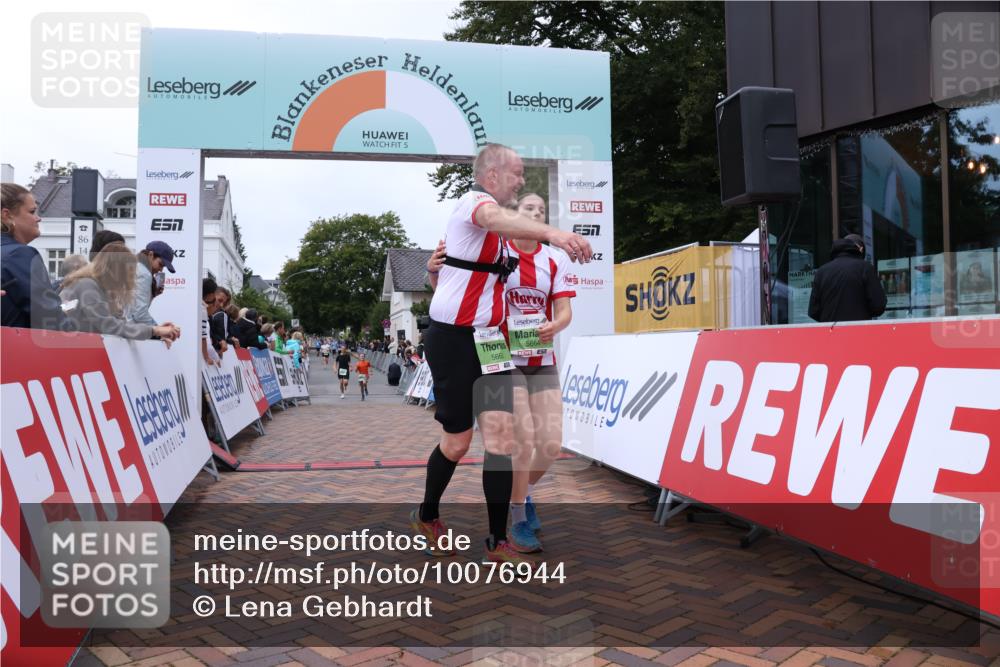 30.08.2026 - Blankeneser Heldenlauf Lena Gebhardt http://msf.ph/oto/10076944 30.08.2026 10:33:49 Ziel 5134, 5664, 5665, 5825, 5826 meine-sportfotos.de